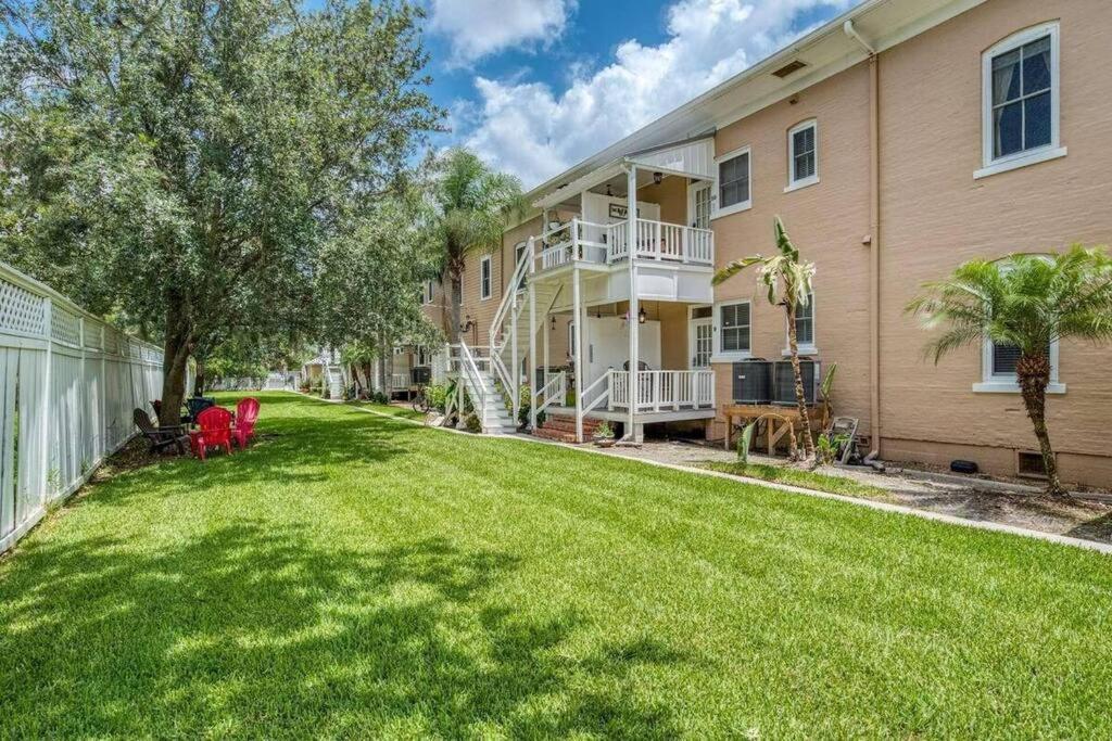 Cozy Quiet St Augustine Private Condo - 2Bed, 1 Bath, Sleeps 6, Steps To Historic St Augustine Center & All Tourist Attractions, Restaurants, Cafes, Backyard, Porch St. Augustine Bagian luar foto